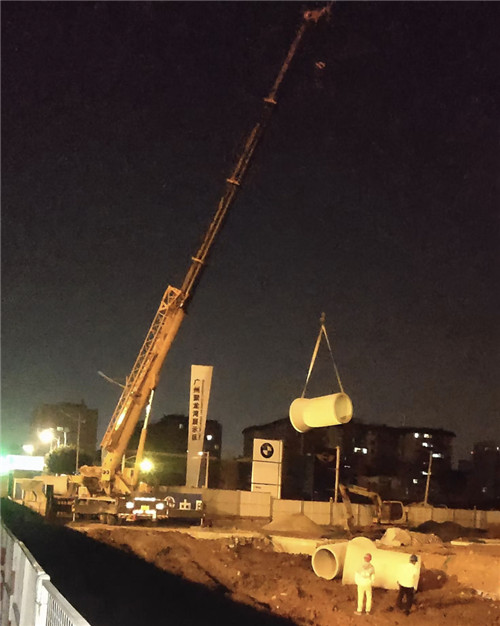 柘荣县“弯臂矫正”—— 吊车的 “形变补偿” 技术